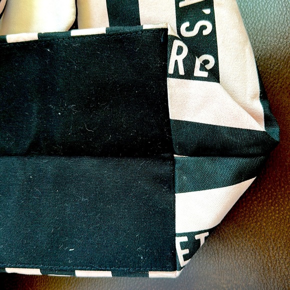 Victoria’s Secret Pink/Black Striped Overnight Bag - Picture 17 of 17
